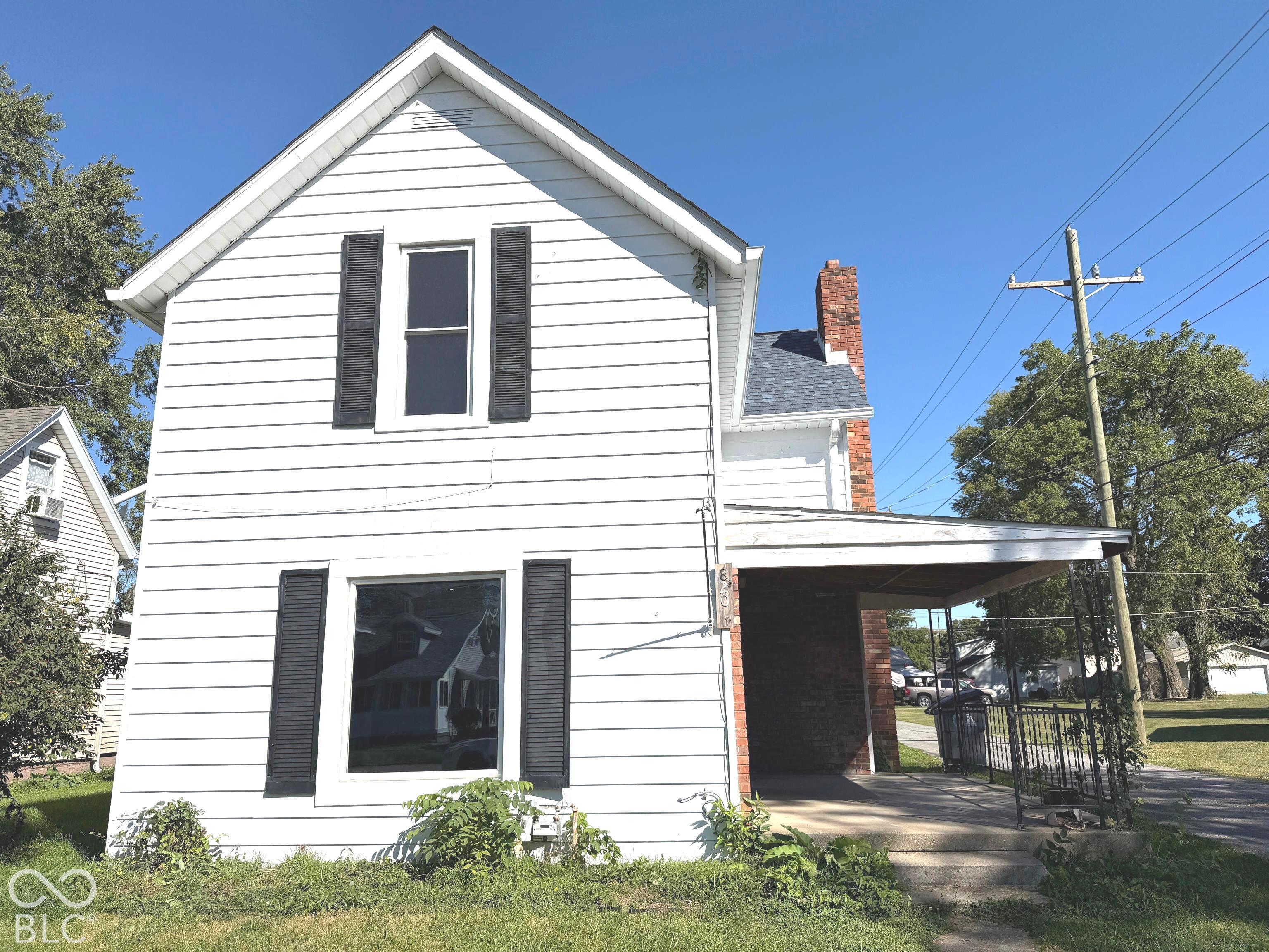 820 W 9th Street