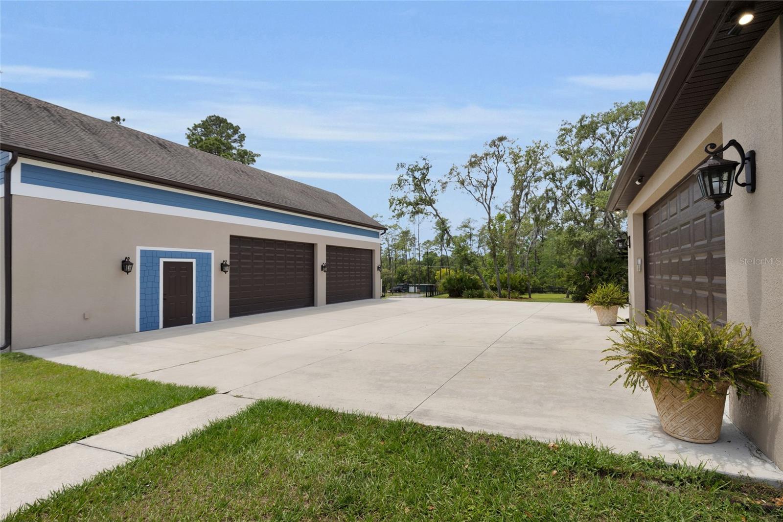 3055 Wolf Branch Rd