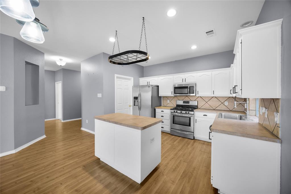 2713 Bull Shoals Drive