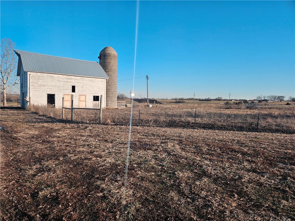 33253 Cedar Niles Road