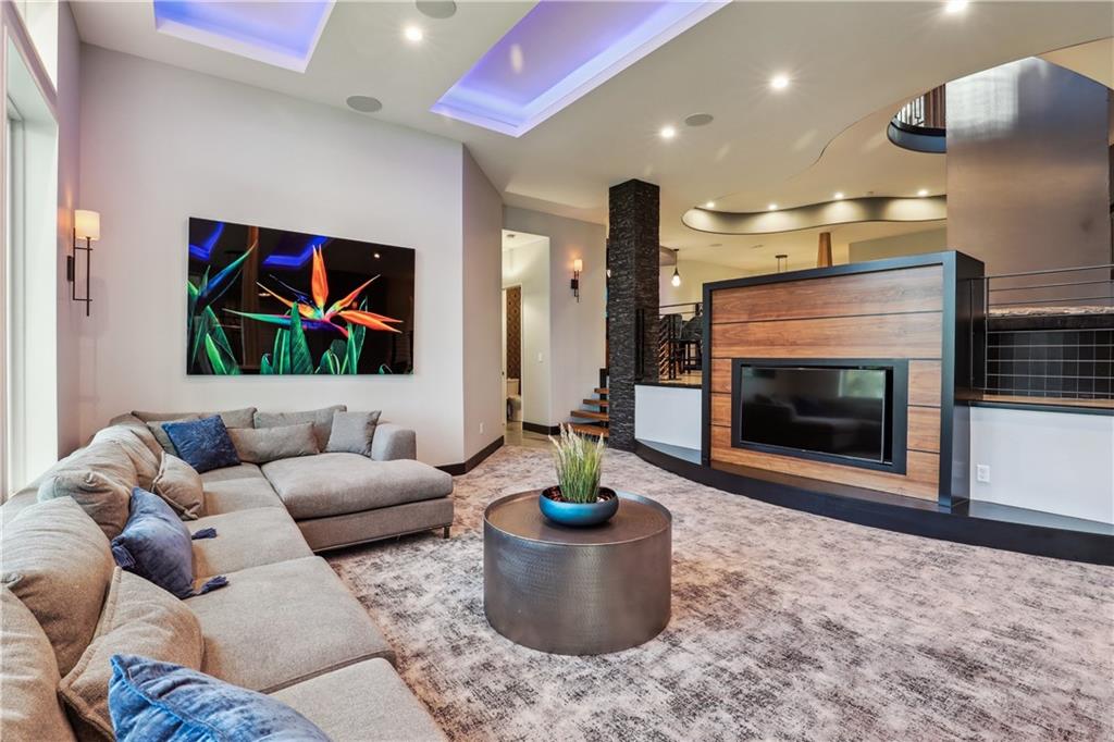 10239 N Kansas Avenue