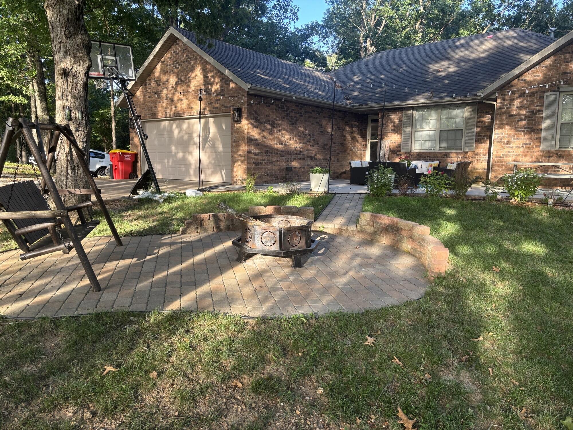 184 N Apricot Court