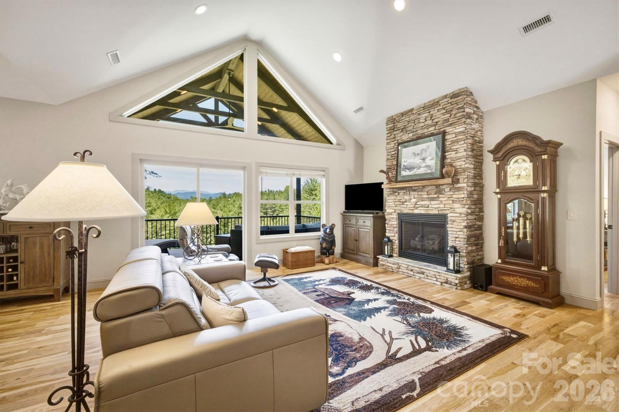 5515 Cedar Cove Way