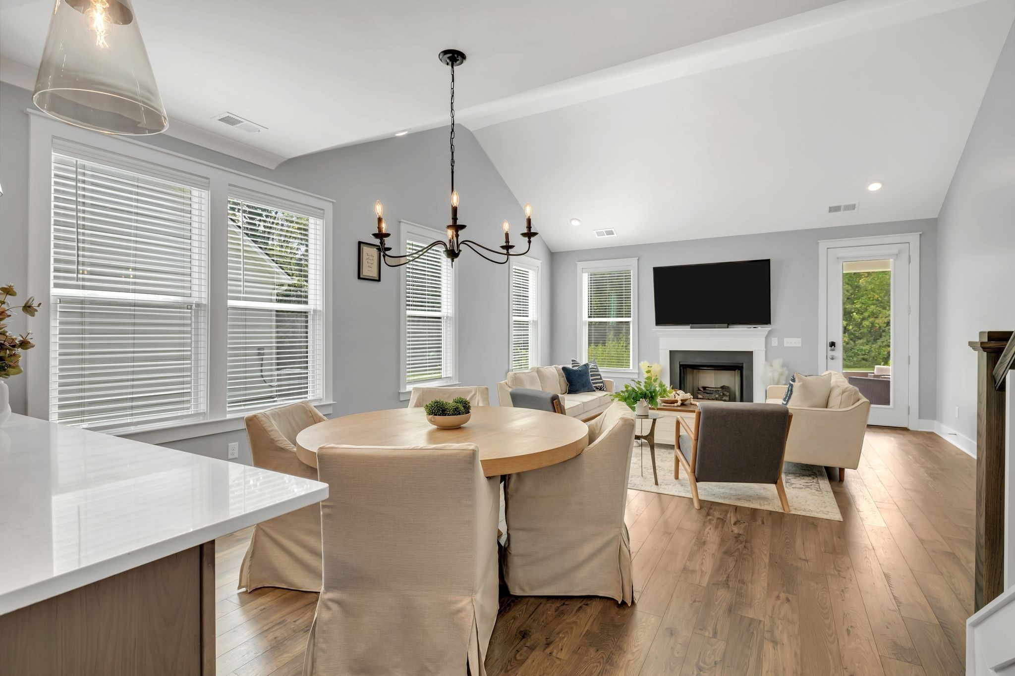 262 Cornice Dr