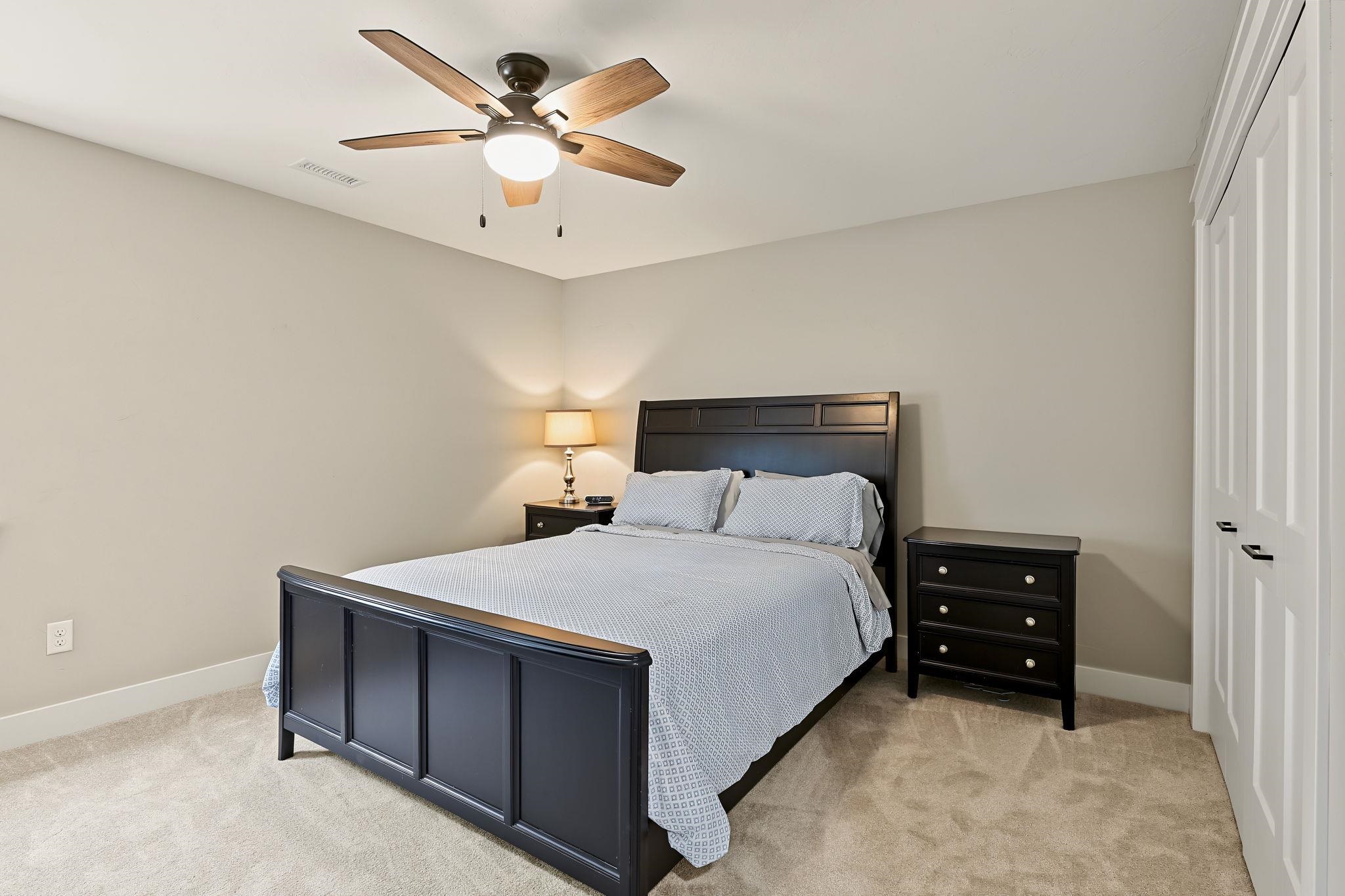 2116 Eastridge