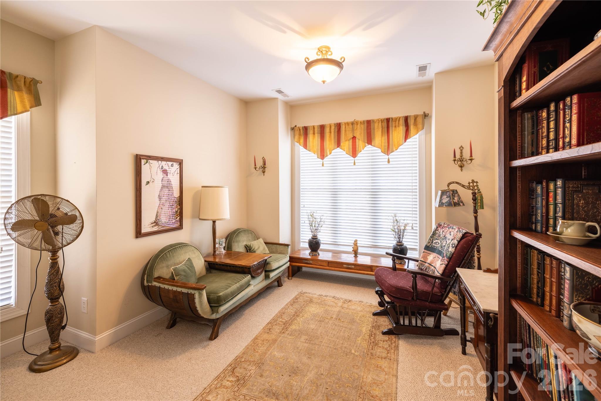 10806 Willow Oak Road