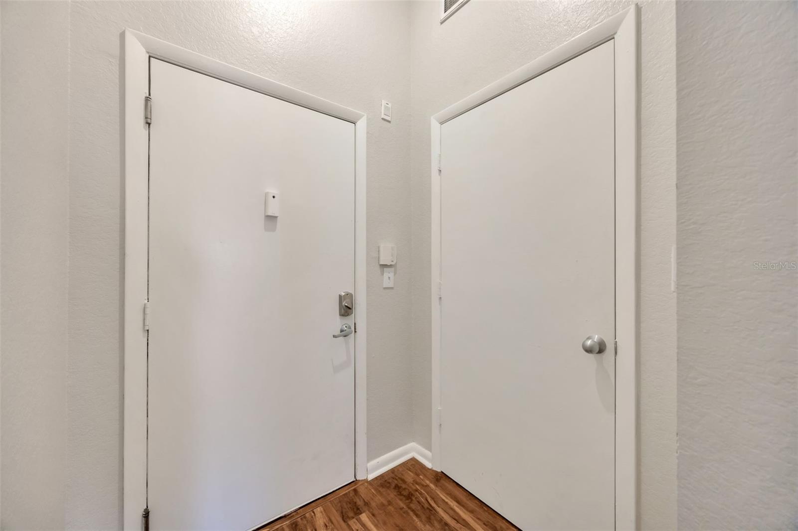 2320 W Azeele Street 317