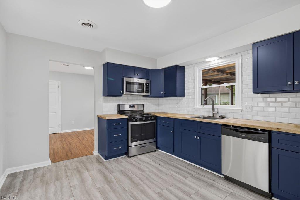 5309 Leesburg Drive