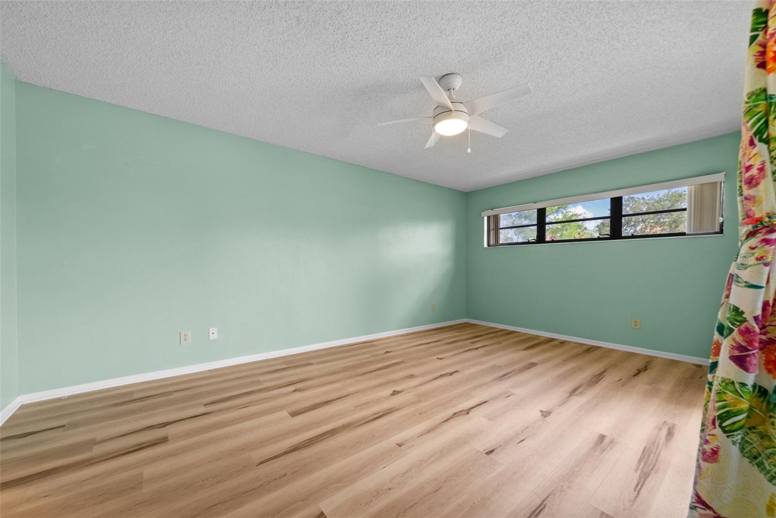 6061 Fairway Lane 1411