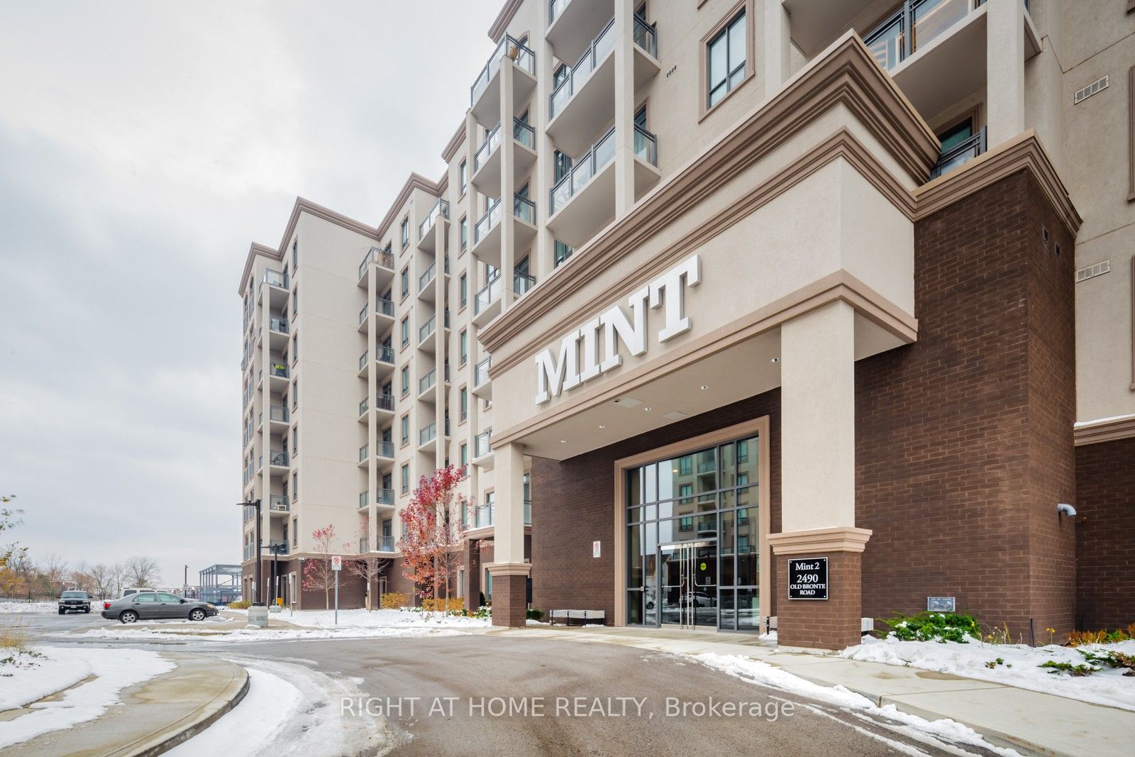 2490 Old Bronte Rd 721