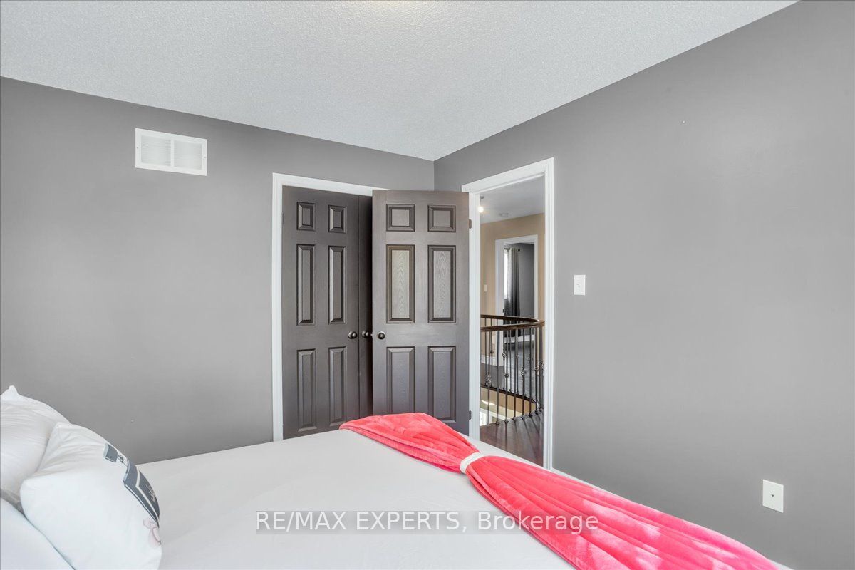 78 Joseph Cres