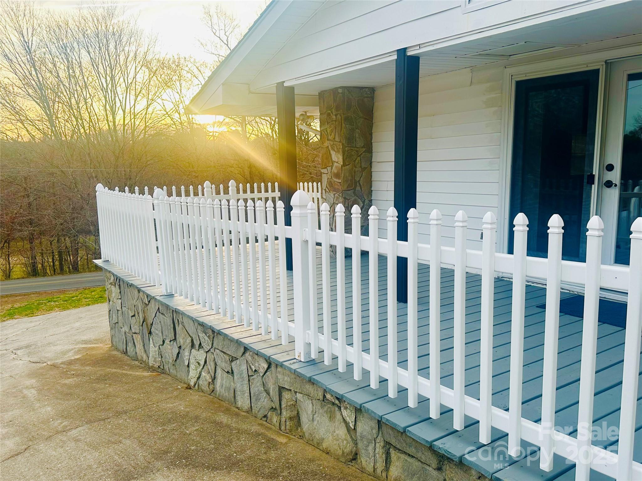 1100 Draco Road