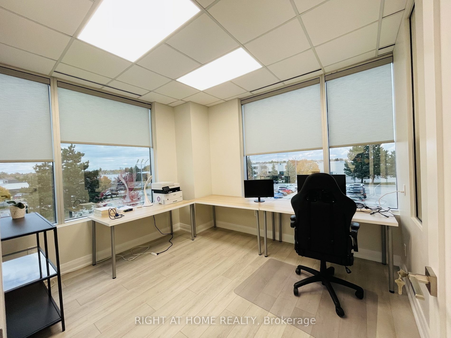 15 Wertheim Crt 204
