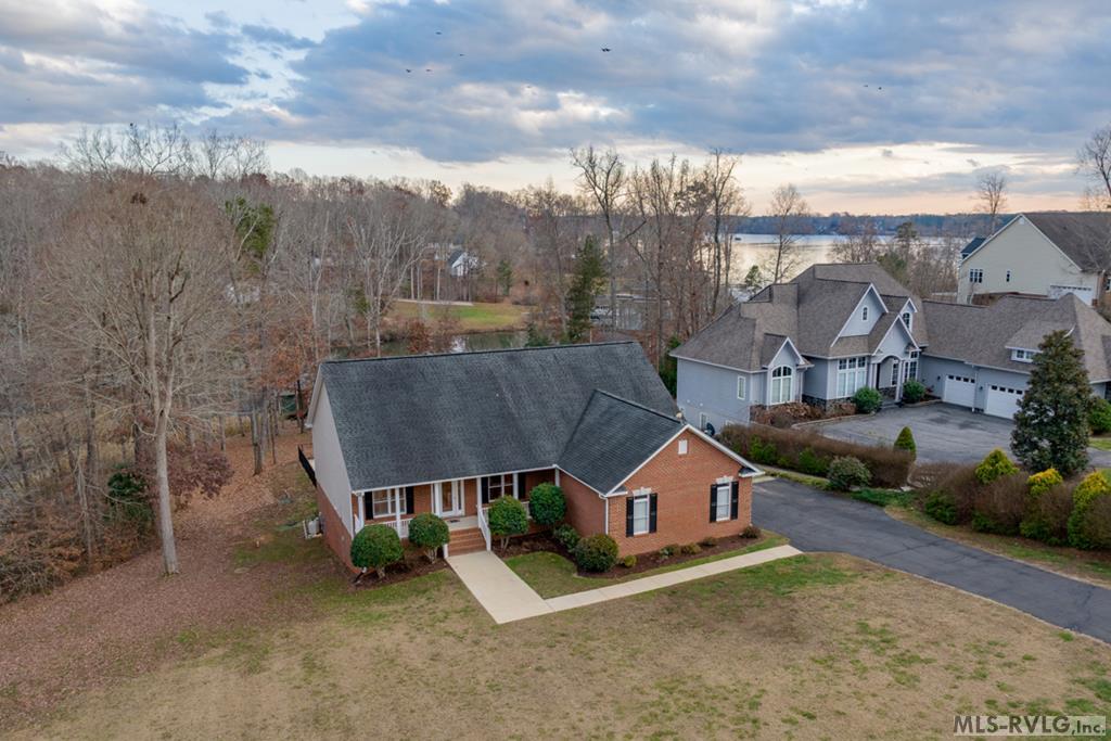 82 Portside Lane