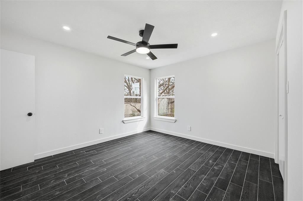 104 N Imperial Drive