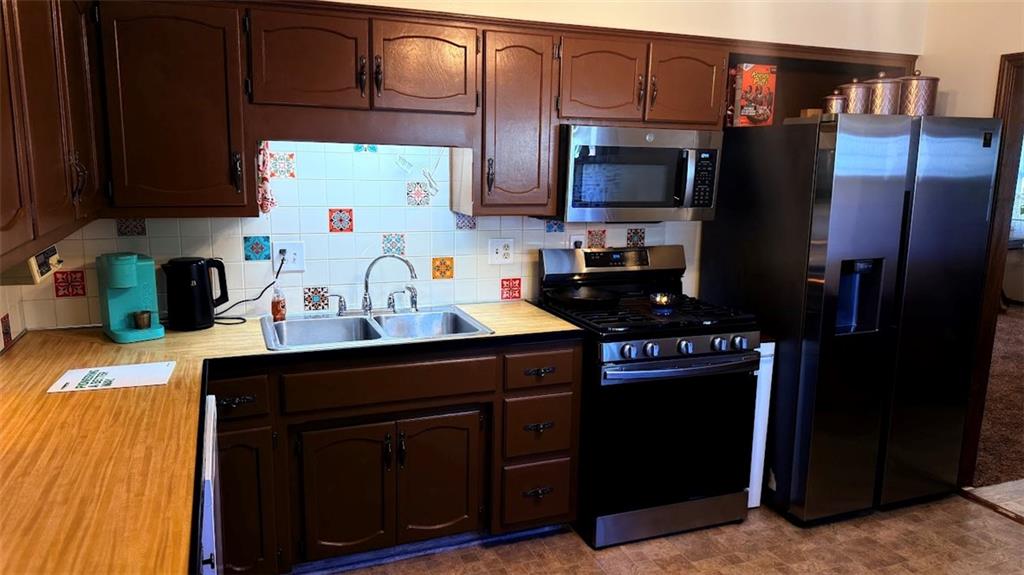 327 E Longfellow Street