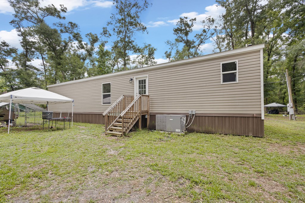301 NE 386th Ave