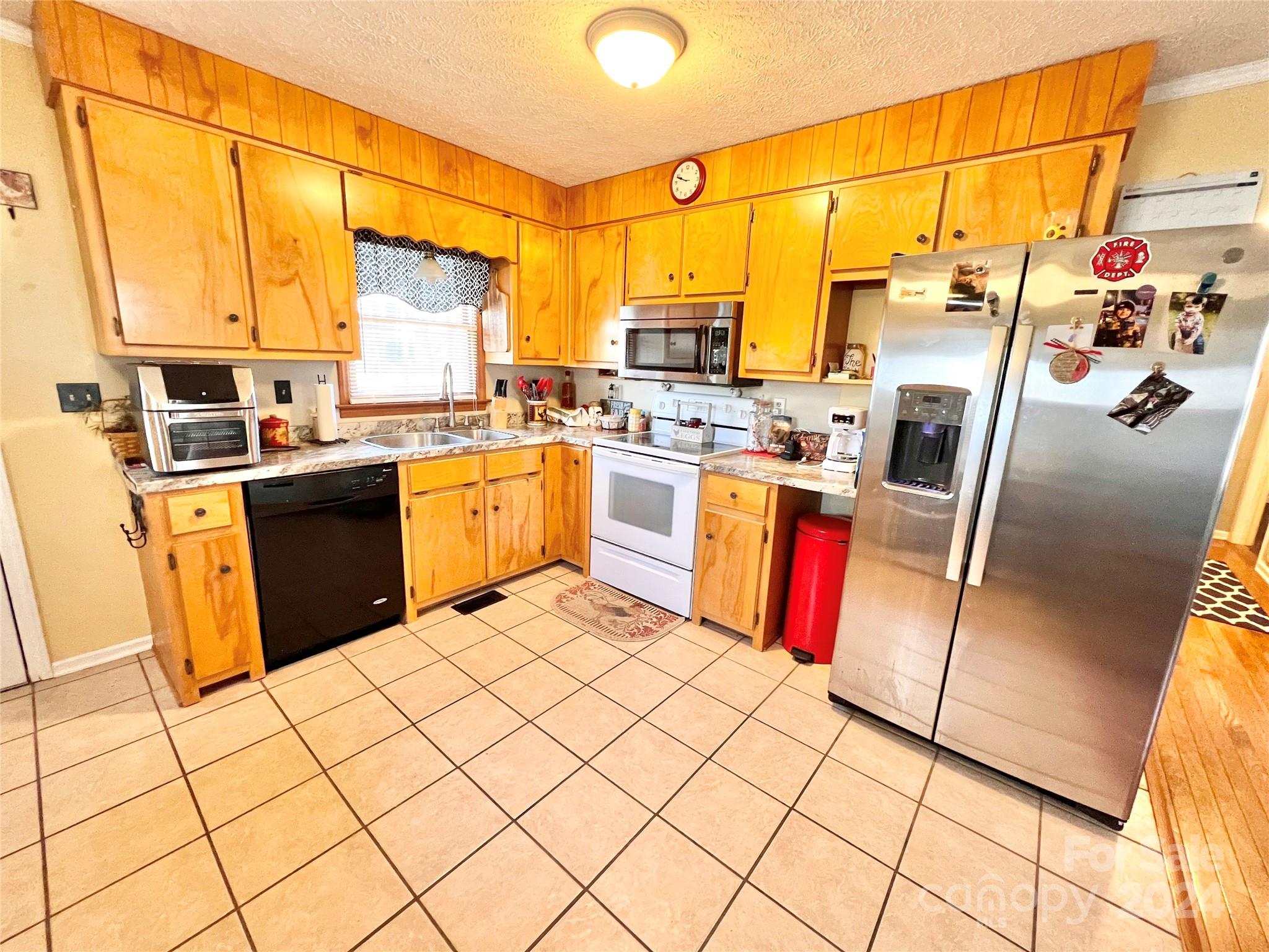 3556 Majestic View Place
