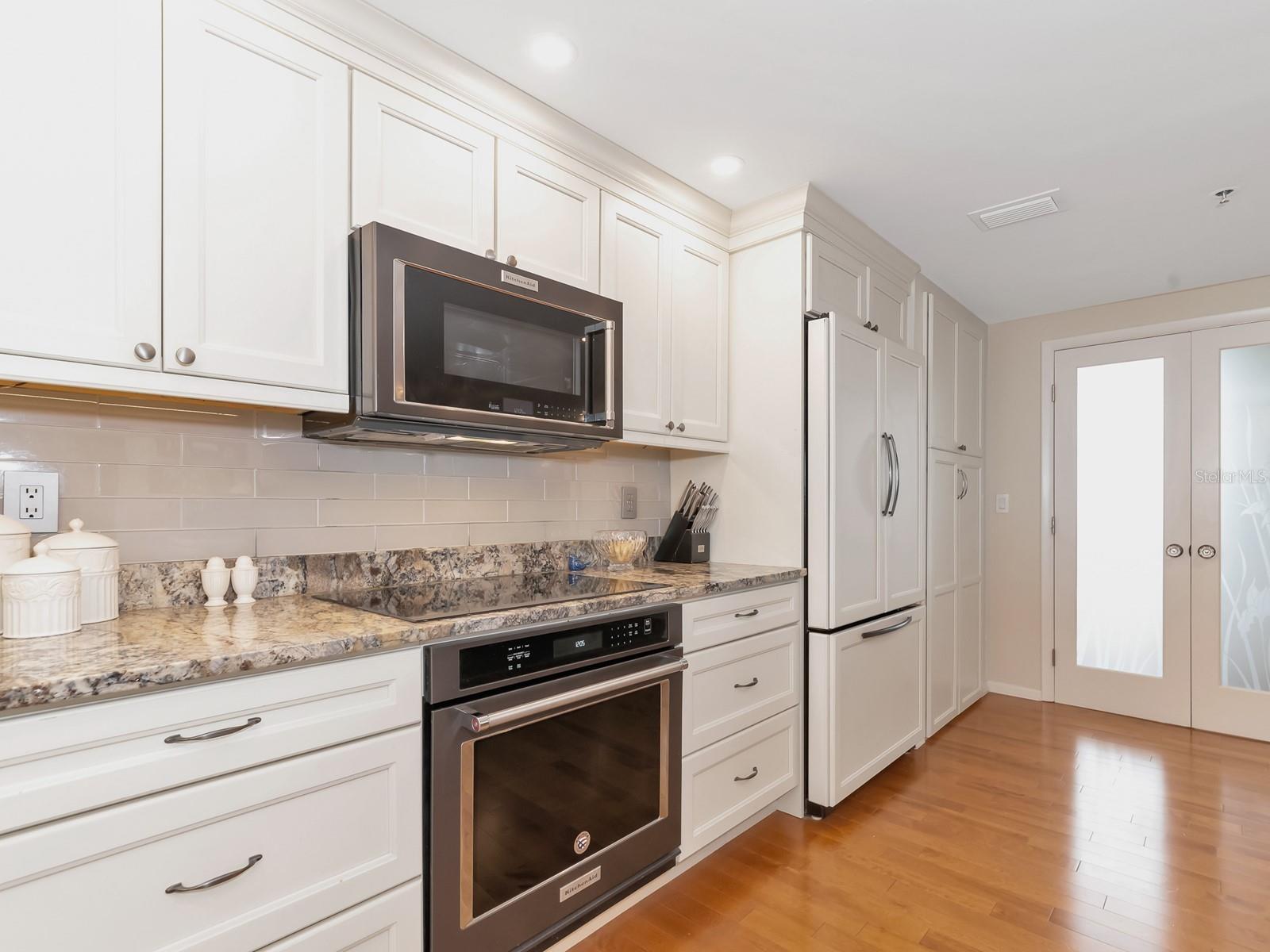 1255 N Gulfstream Avenue 807