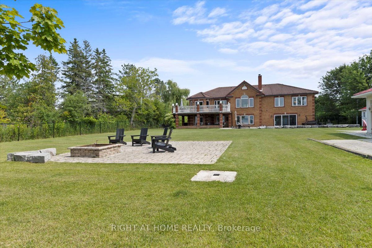 4 Williams Point Rd