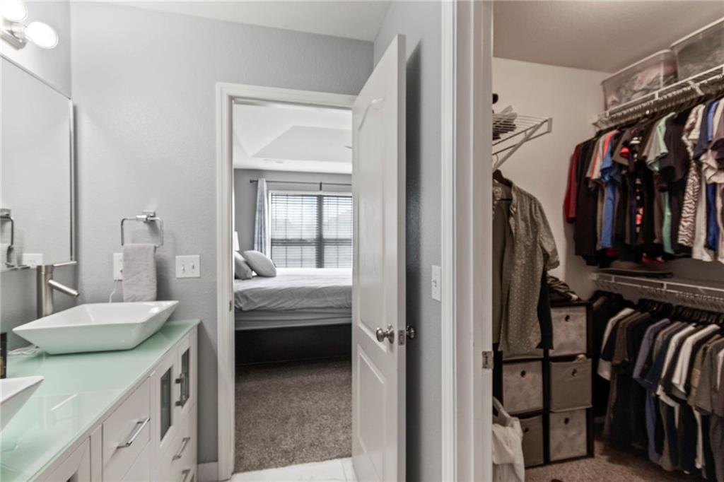 4004 NW 94th Terrace