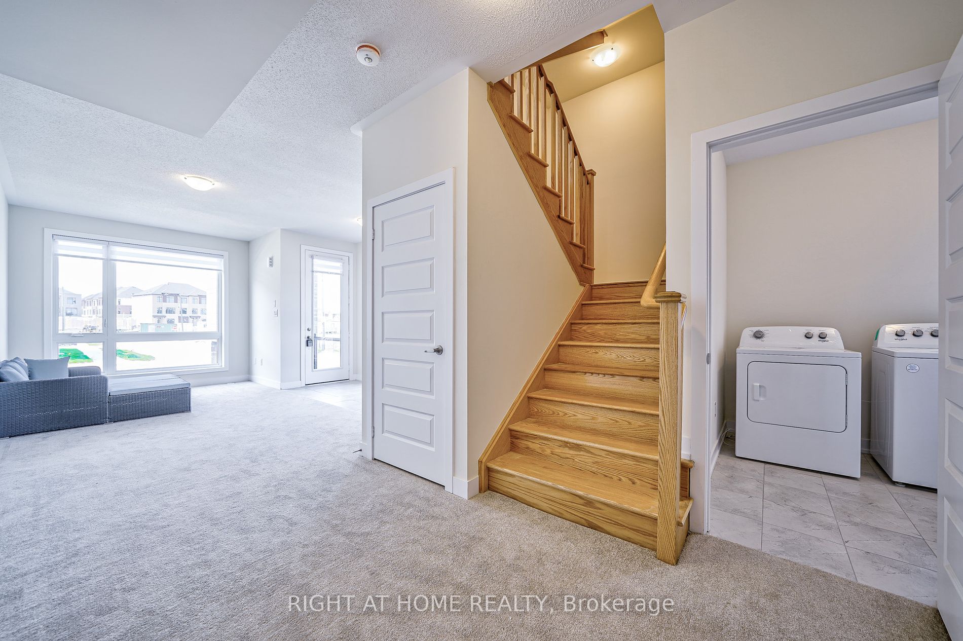 121 Stauffer Cres
