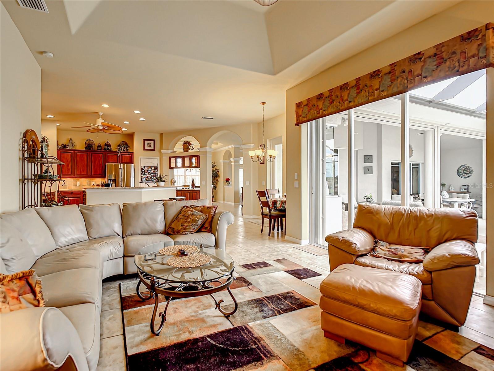 938 Boundary Boulevard