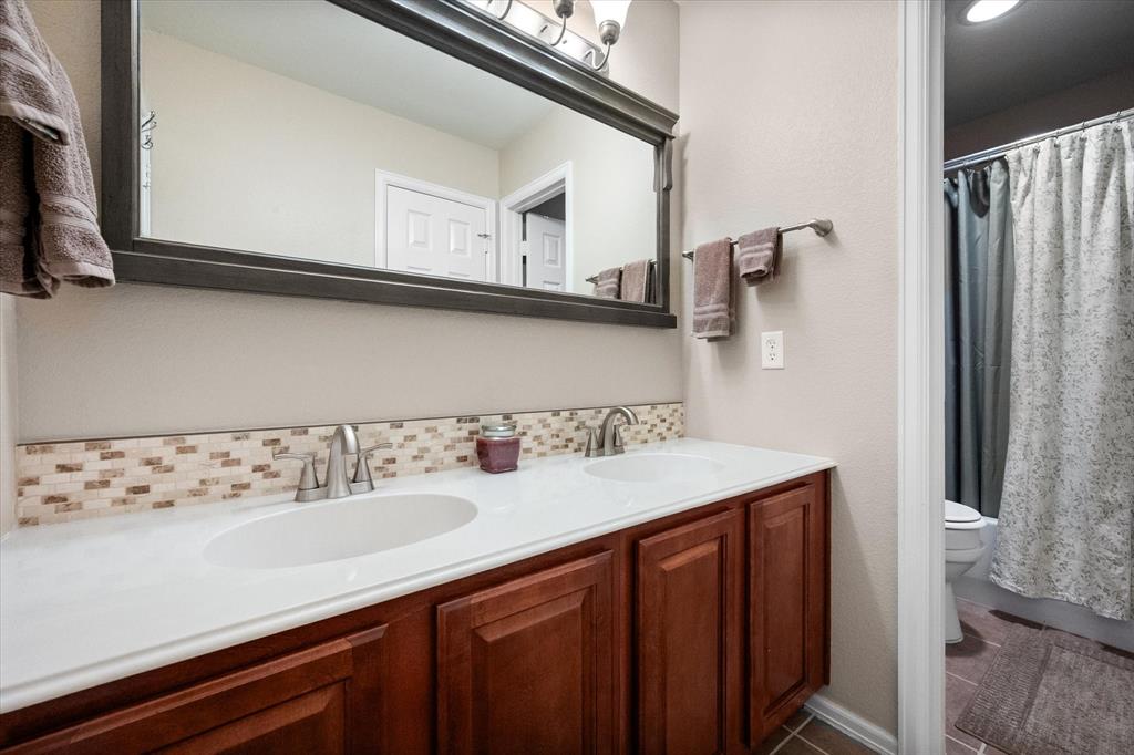 1805 Rim Rock Trail