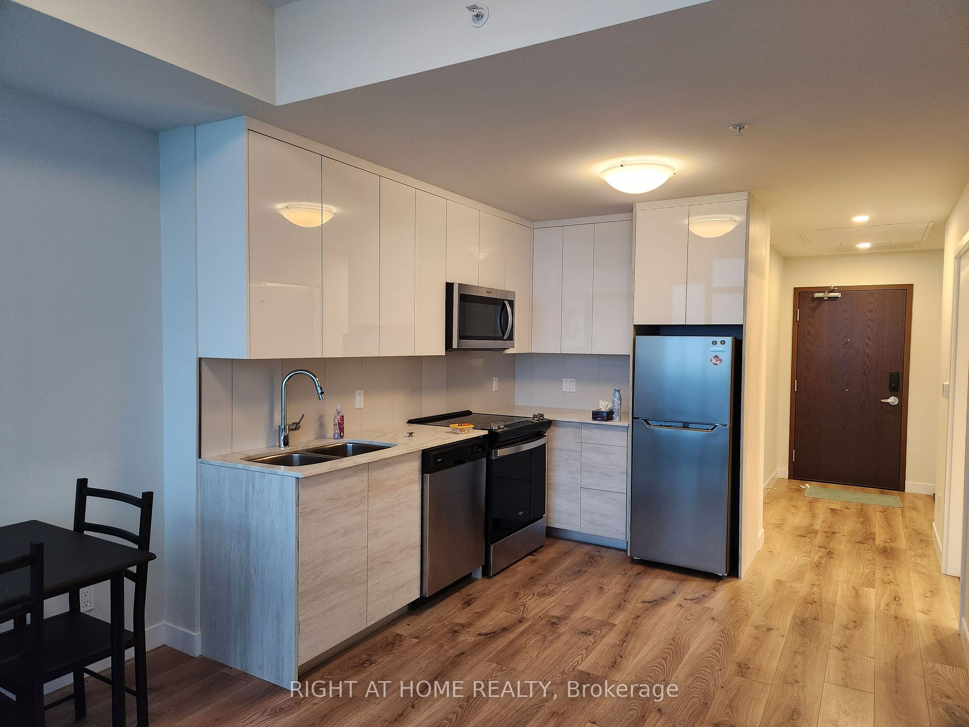 60 Frederick St 3306