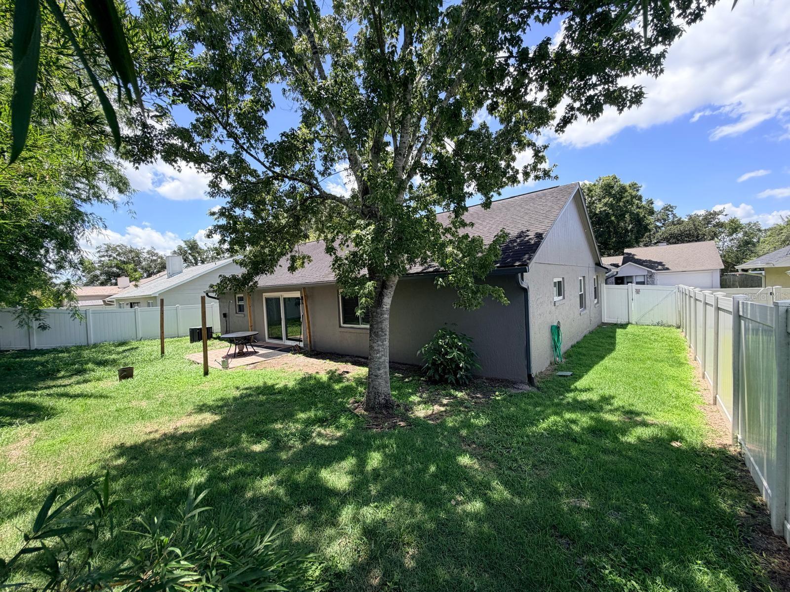 1083 Beckstrom Dr