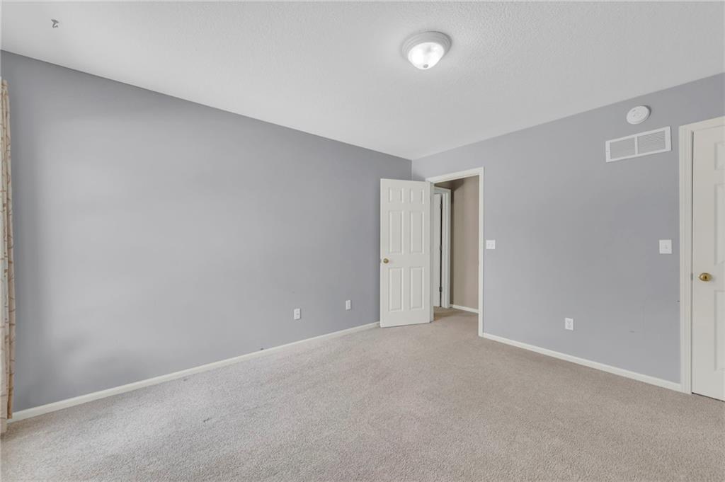 7442 N Sycamore Avenue