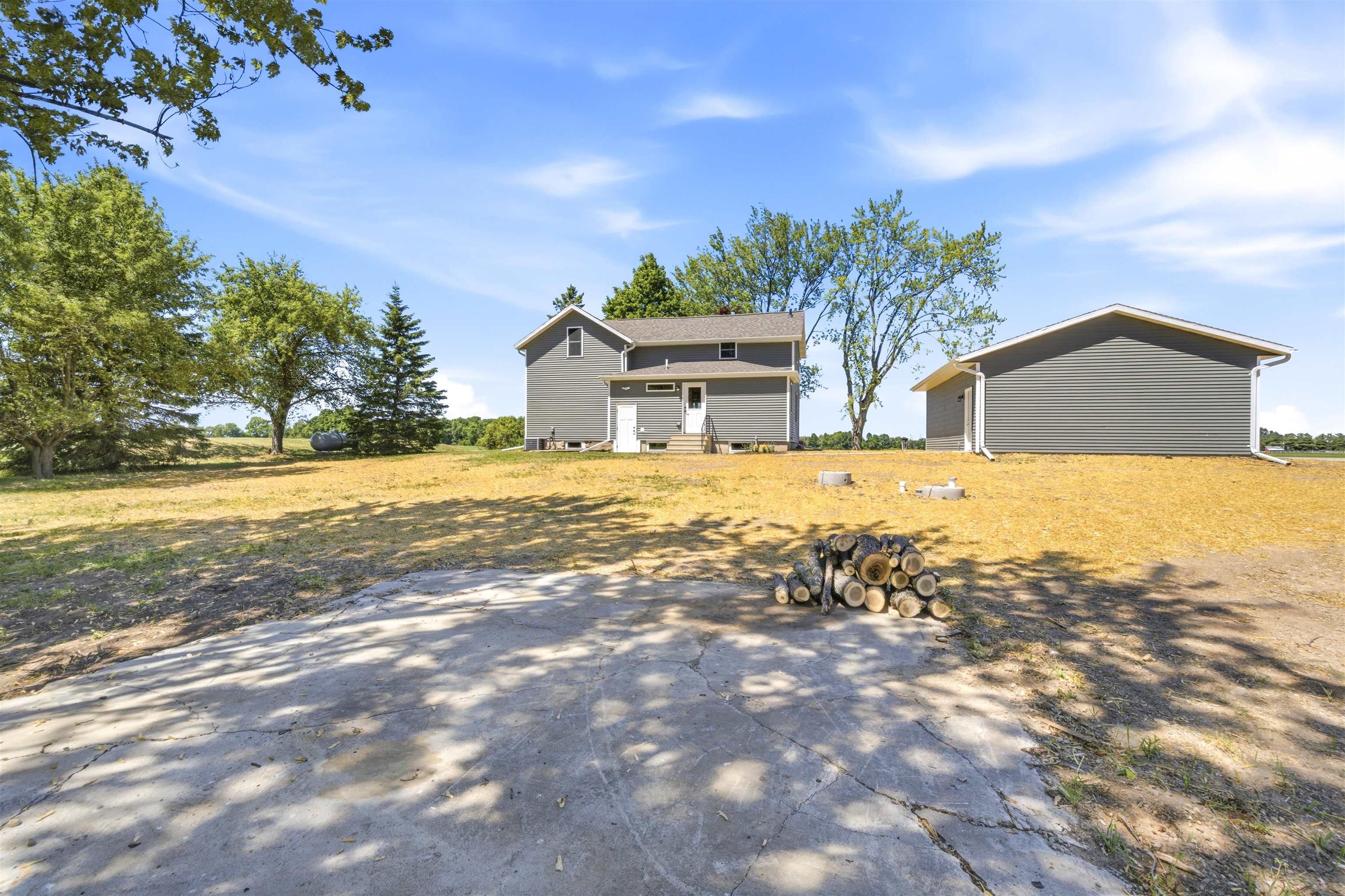 W3913 County E