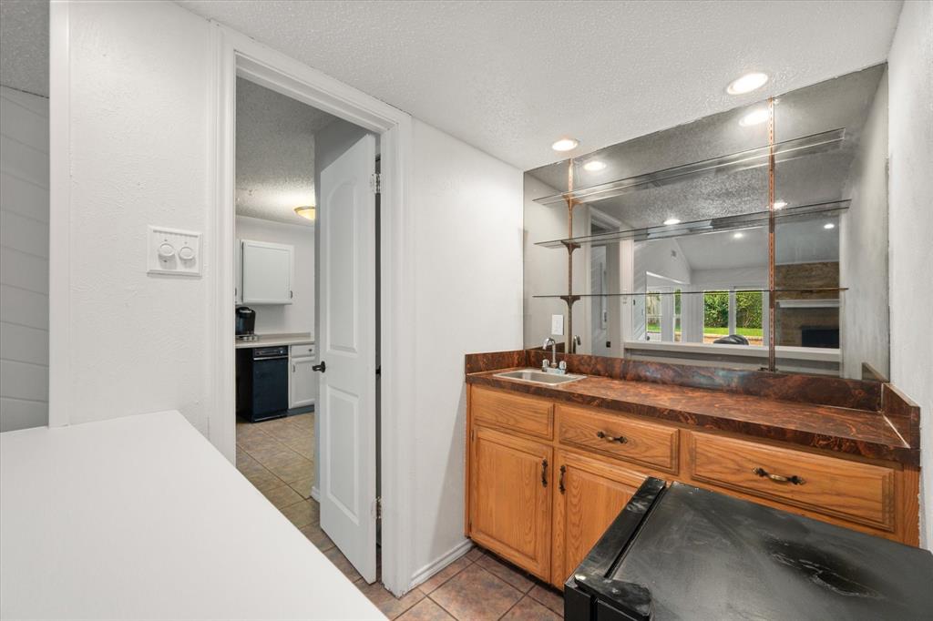 1113 Rusdell Drive