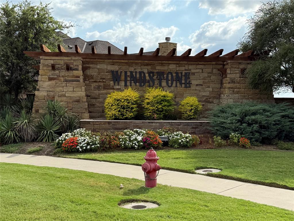 Build your dream home in the desirable Windstone (Glenridge) addition—a sought-after gated community! This flat and spacious lot offers the perfect canvas for your custom home, with access to top-notch amenities including a private community pool and secure gated entry. Bring your own builder or ask us about available design plans and builder partnerships to make the process seamless. Don’t miss this opportunity to create your ideal home in a welcoming, established neighborhood in the Moore school district.