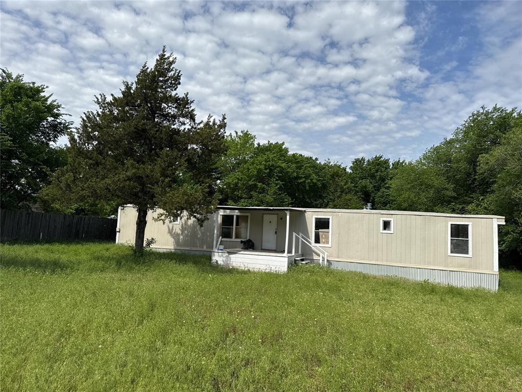 4805 N Post Road
