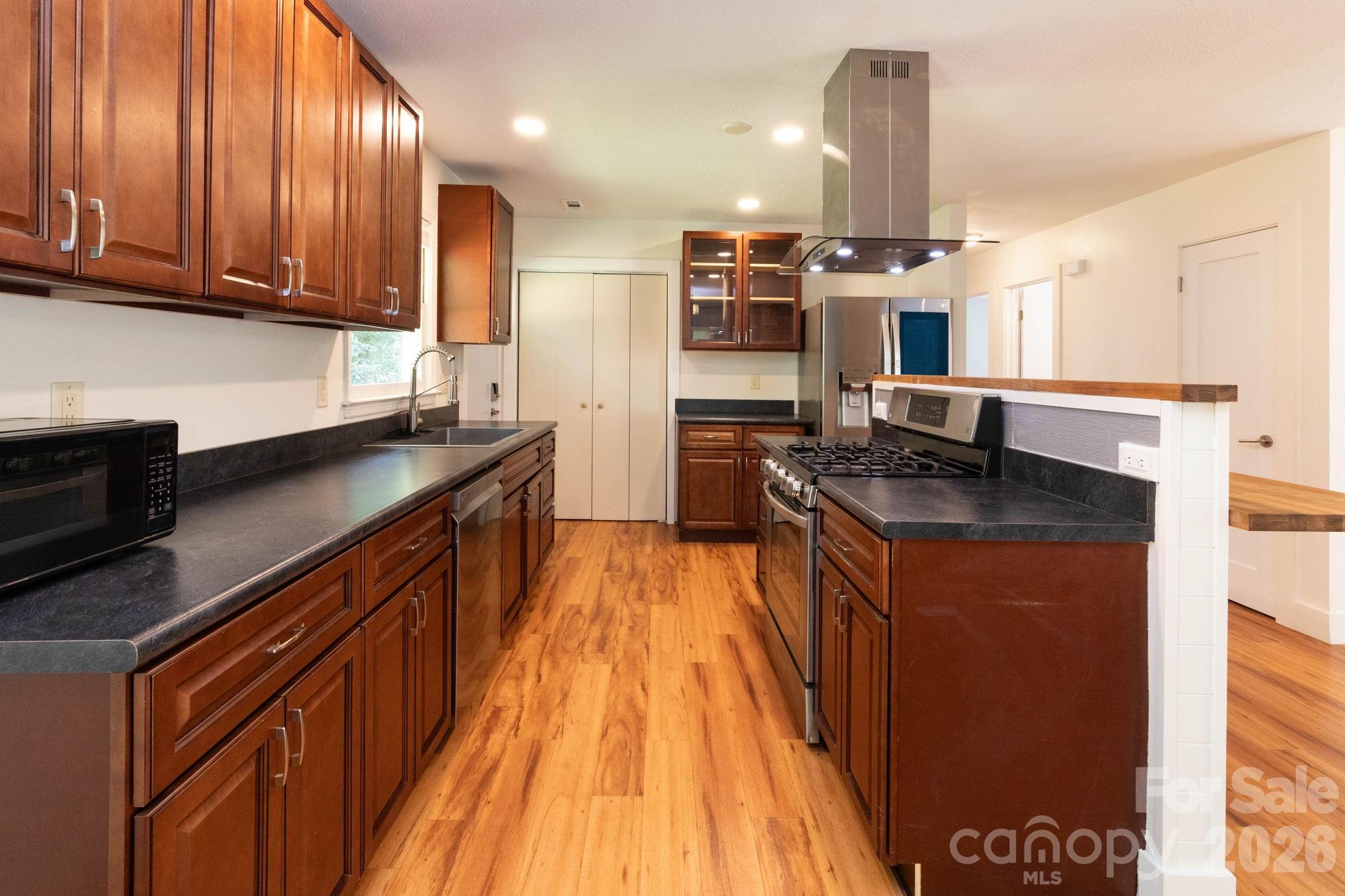 1009 Sharon Ridge Road