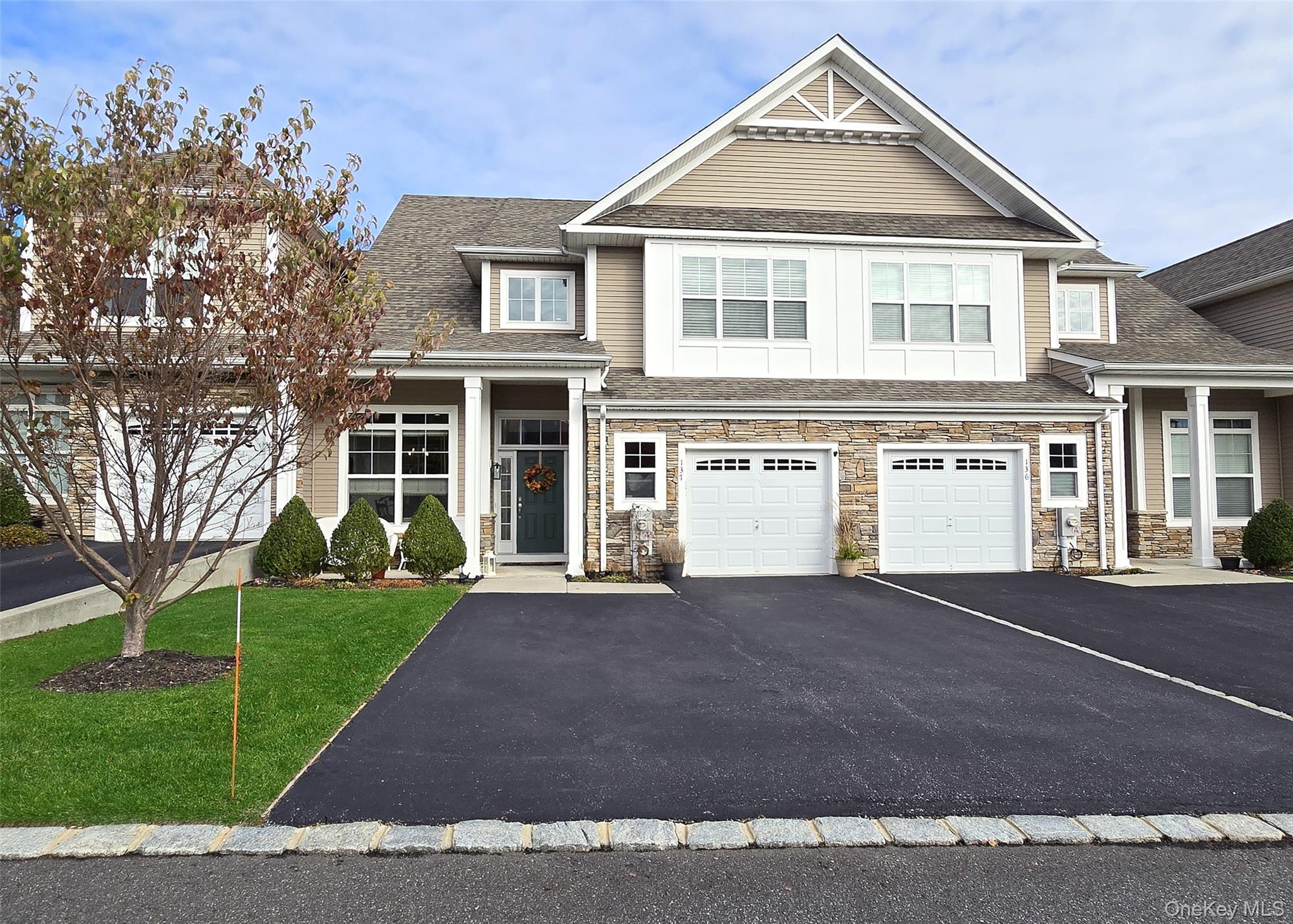 COUNTRY CLUB LIFE! This  Davenport unit Townhouse has too many upgrades to list! Country PointeMeadows is a 55+ luxury living community. A gated community with 24 hour security with a beautiful clubhouse. Grounds include 2 heated inground pools, lifeguards, clubroom, ballroom, indoor and outdoor bars, and gym facility with daily classes. On premise Pickleball courts, tennis court, and 2 professional Bocce courts. 2,200 sq ft. of living space on main floor and loft. 1400 sq. ft. in basement, fully insulated. Open floorplan, beautifully updated kitchen with top of the line, energy star appliances. Spacious LR with vaulted ceiling and marble fireplace. Primary BR suite on main floor with 2 walk in closets. Spa like primary Bathroom with glass enclosed shower. Attic space as potential office/ bedroom.