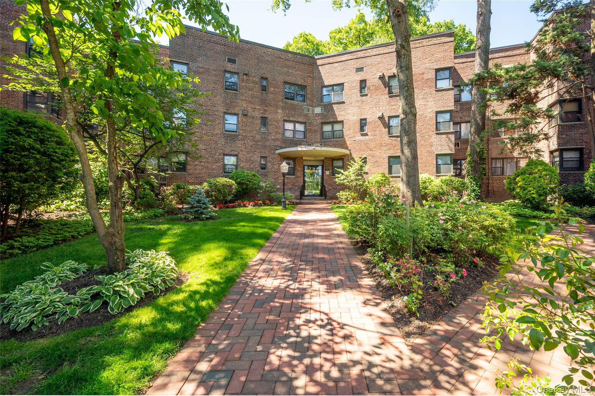 Welcome to this spacious and sun filled large JR 4 Apartment with a flexible layout which can be easily converted to a 2 Bedroom, Den, Nursery or work at home space.  Located in the heart of Great Neck Plaza, this home offers a beautiful open view with abundant natural light.  This unit features hardwood floors and a generously sized Foyer, Living Room/Dining Room with ample closet space.This Apt. has been recently enhanced with a modern paint finish and presents room to customize and add value.  Ideally located near town, restaurants, gym, library, schools, worship, Aldi & public transportation including LIRR and N-22 Bus making everyday living convenient and accessible. Also part of Great Neck Park District which includes pools, tennis, ice skating and more.  Low Maintenance of $936.10, No Flip Tax, Live-In Super.  Fabulous Opportunity!