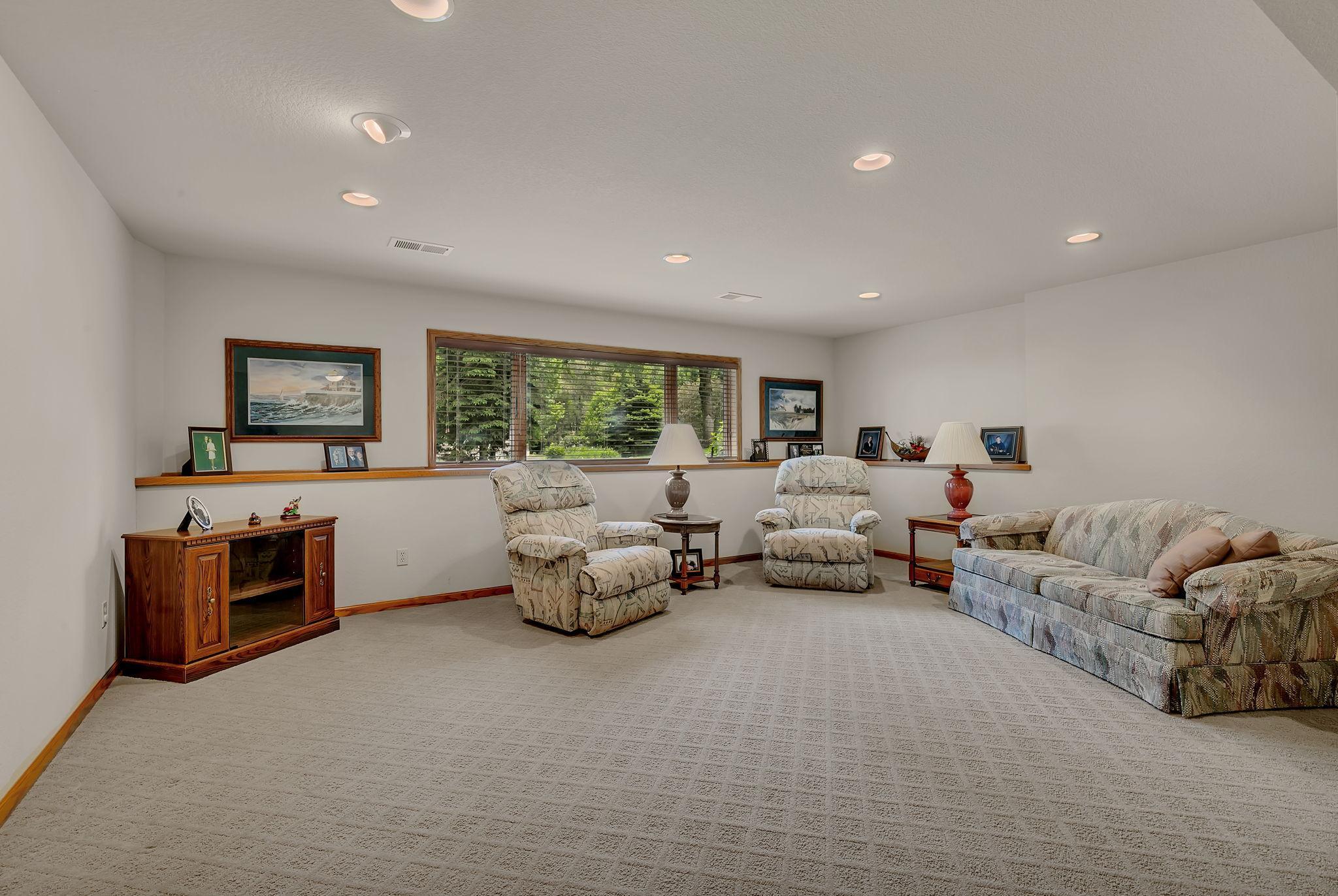 2012 Temminck Road