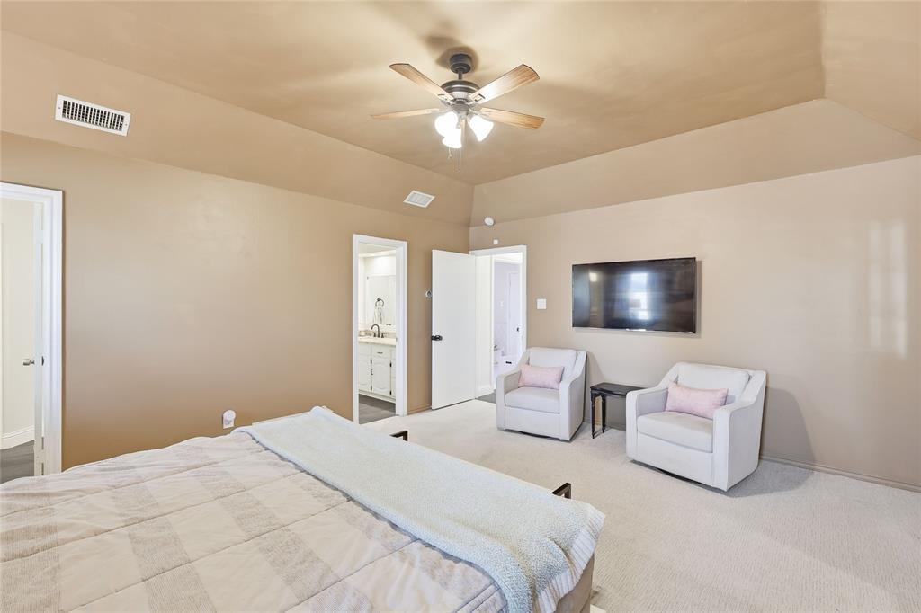 5008 Lake View Circle