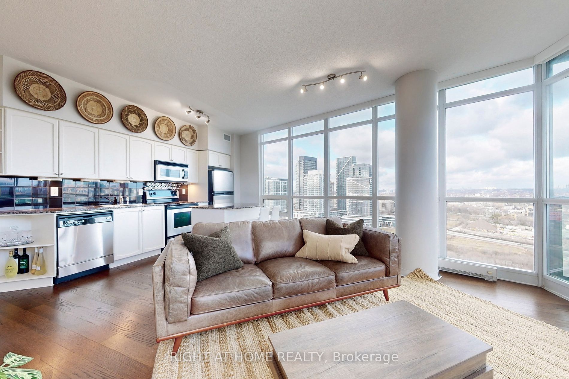 231 Fort York Blvd 2309