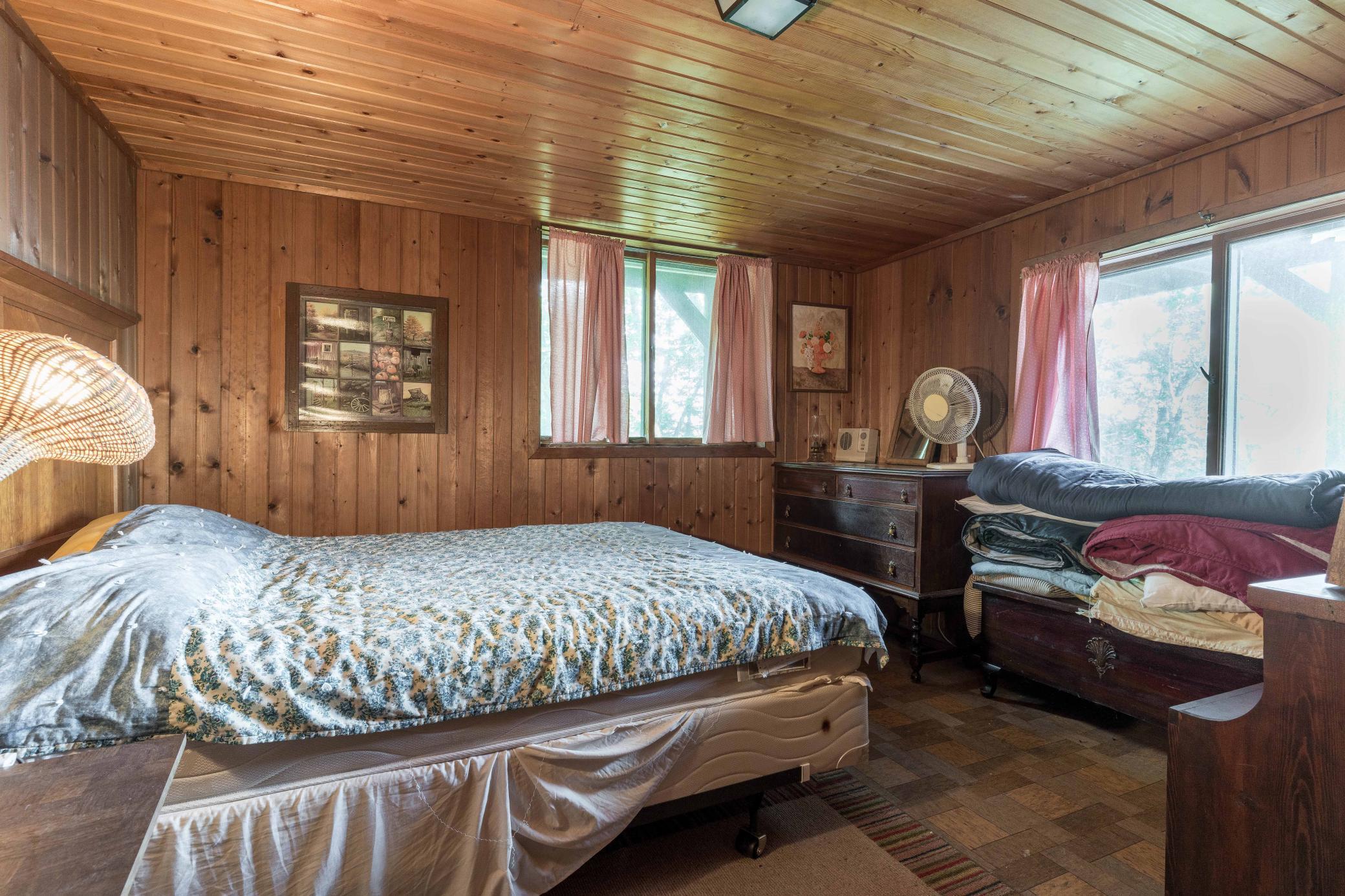 39060 Peninsula Lane