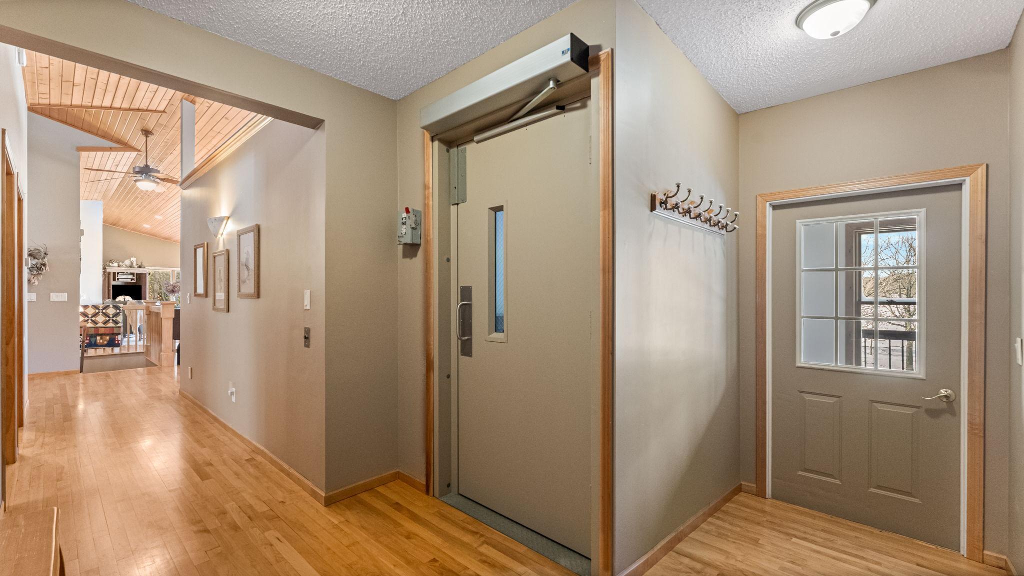 9025 Burton Court NW