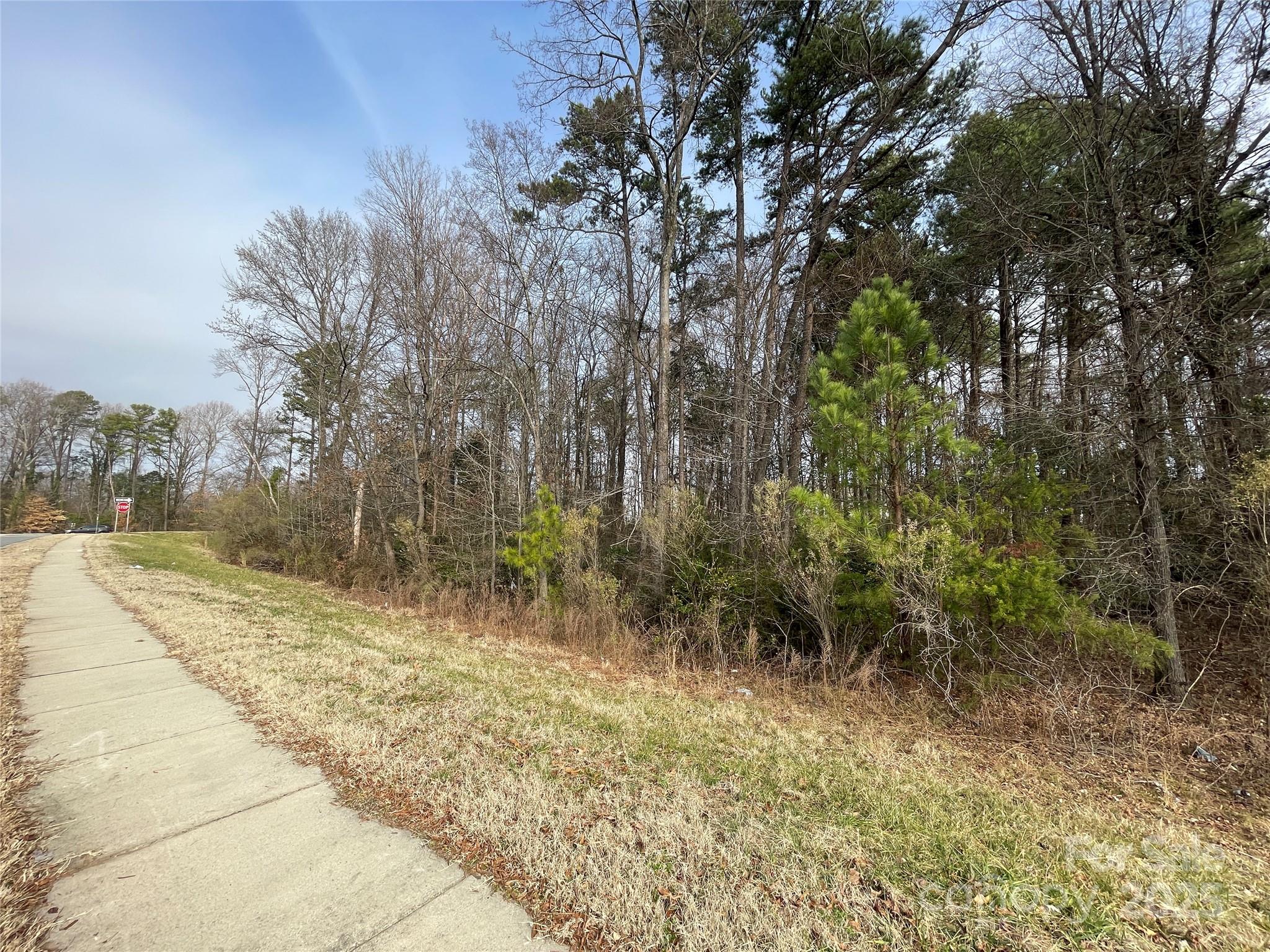 1900 Mineral Springs Road