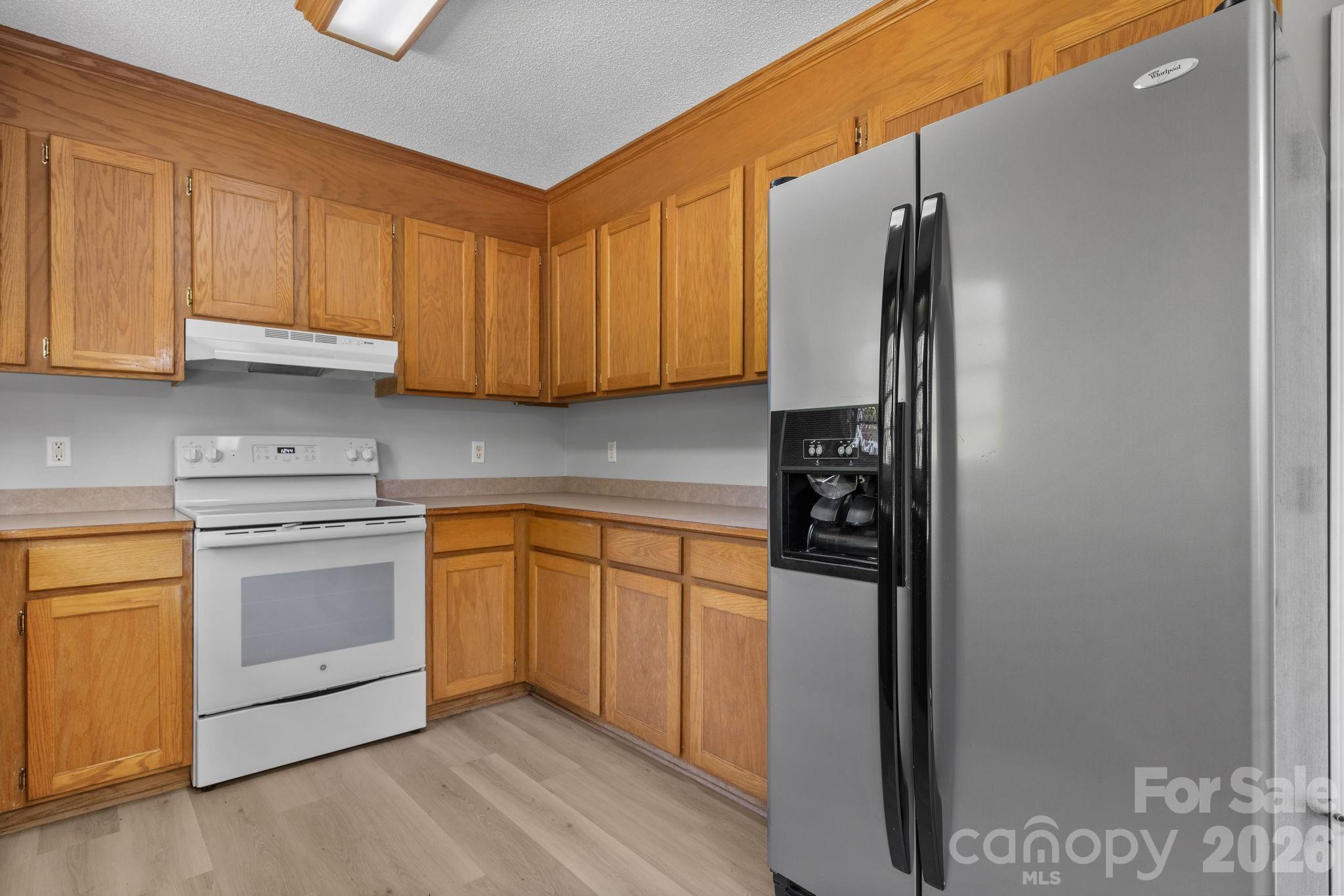 1420 Farmington Hills Drive