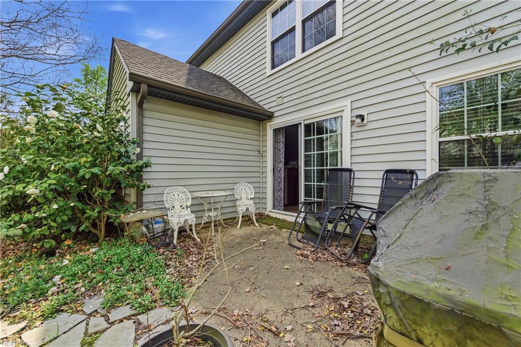 1112 Whitewater Court