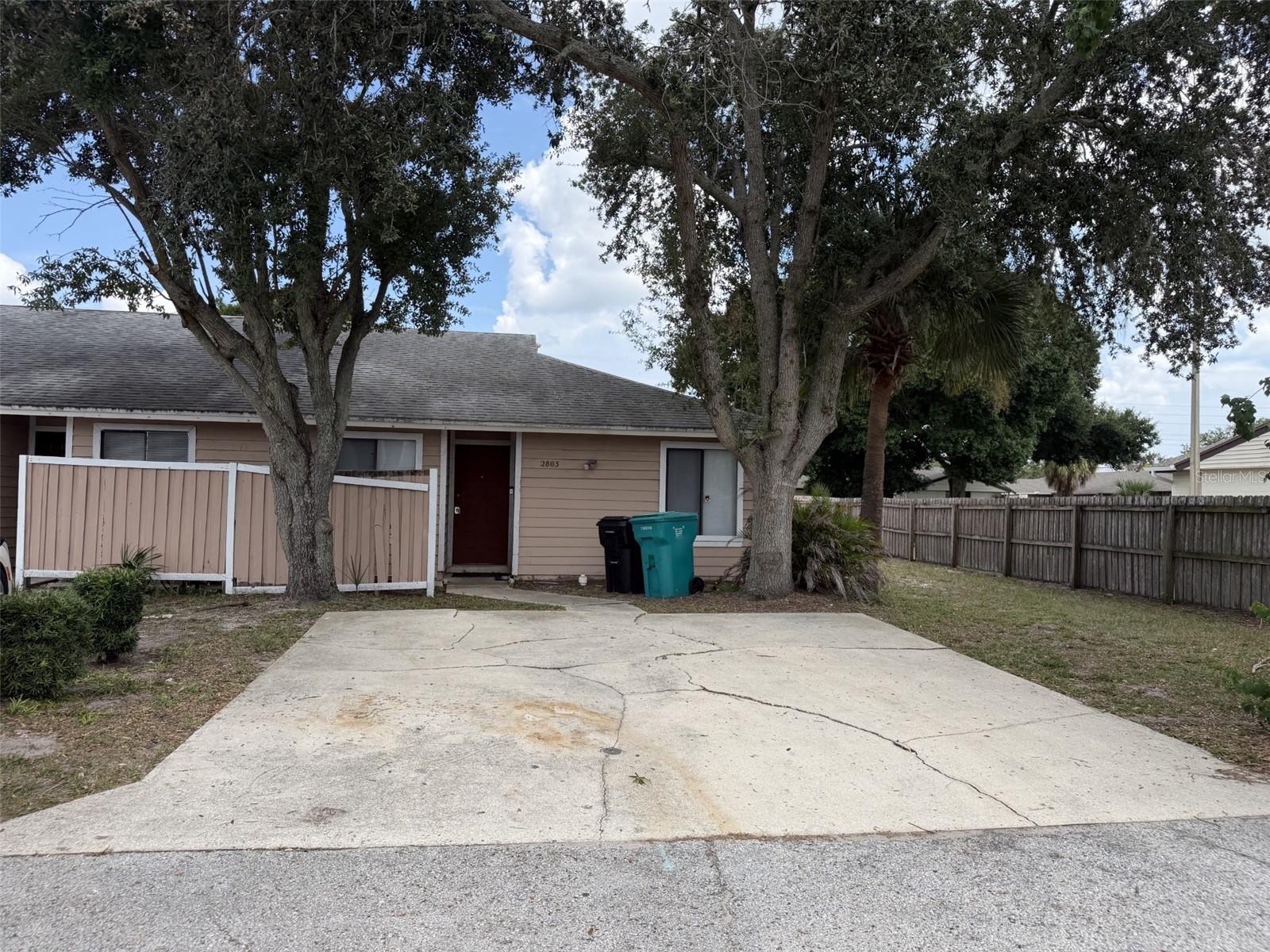 2803 Waxy Willow Lane