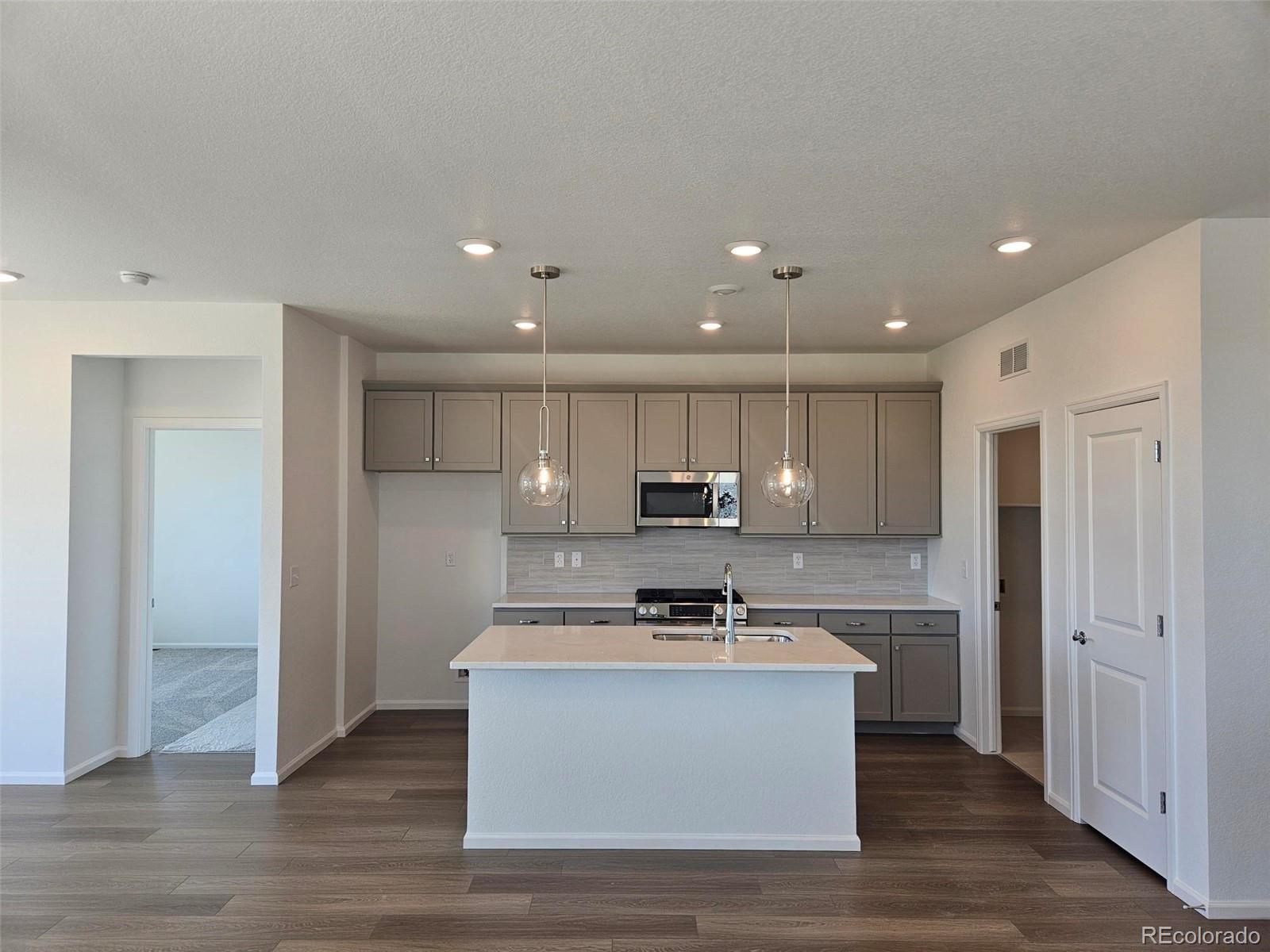 418 Grey Rock Street