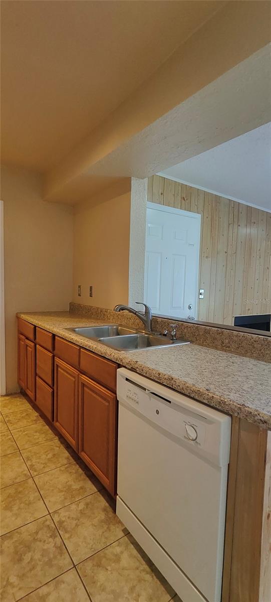 2550 N Alafaya Trail 10110