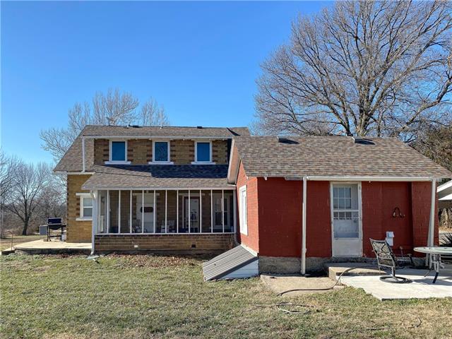 5677 S 2100 Road